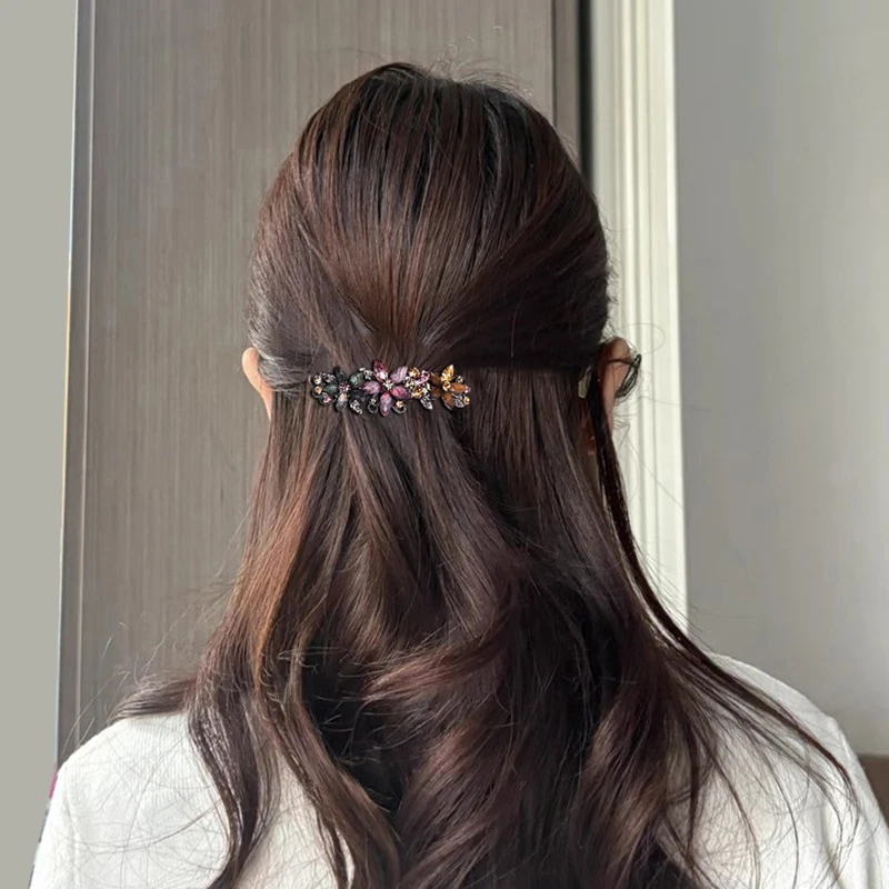 Elegant Rhinestone Glaze Flowe - огляд і ціна Tie Bar Clip