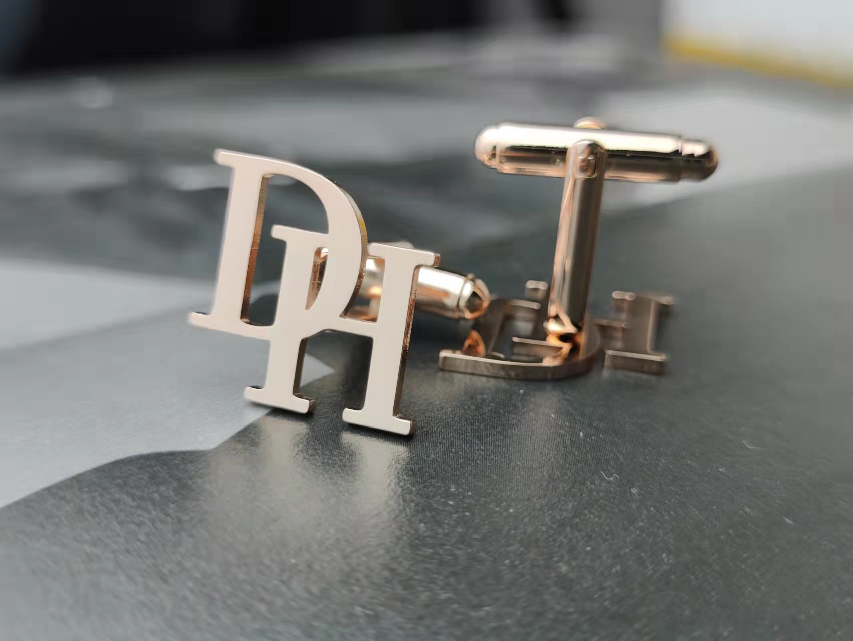 Custom Cufflinks for Mens Pers - огляд і ціна Men'S Formal Wear For A Wedding