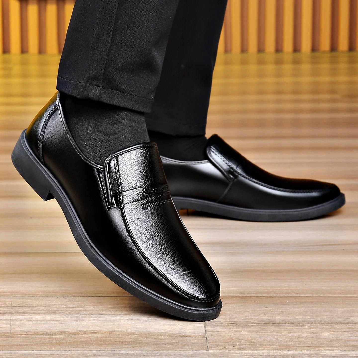 Men's Slip‑on Business Leather - огляд і ціна Men Formal Wear Dress