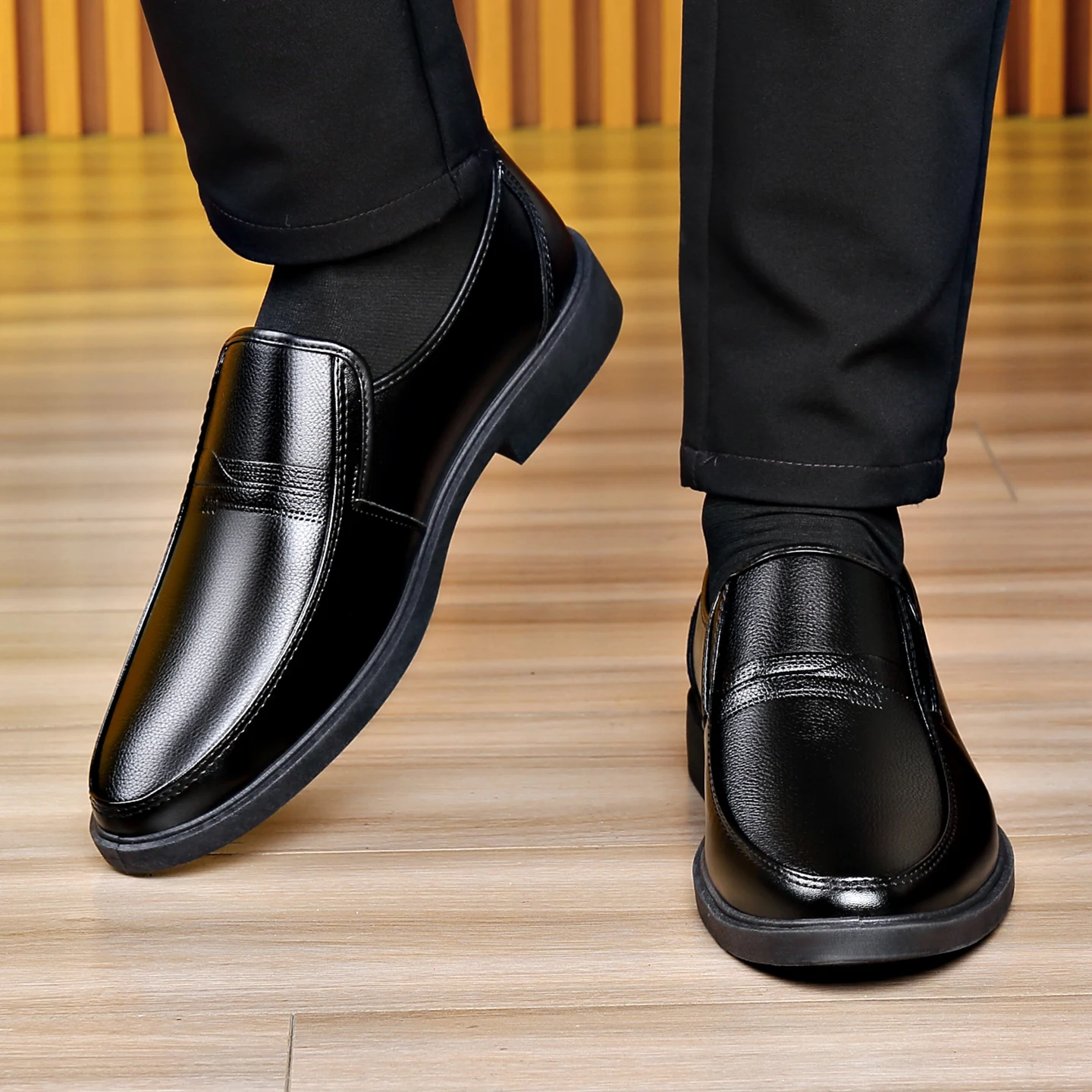 Men's Slip‑on Business Leather - огляд і ціна Men Formal Wear Dress